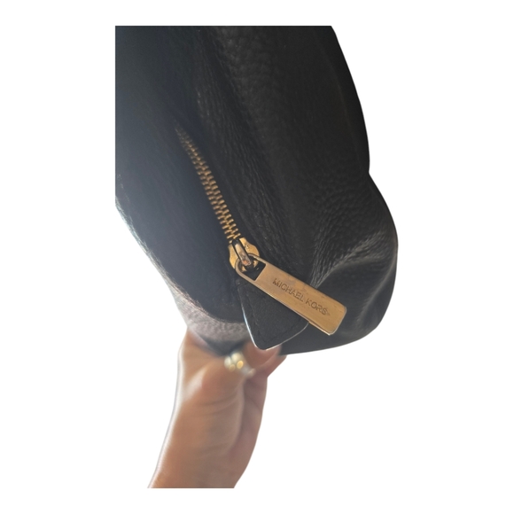 MICHAEL KORS FULTON BLACK PEBBLE LEATHER CHAIN BAG TOTE EXTRA ROOMY EUC - Picture 6 of 16